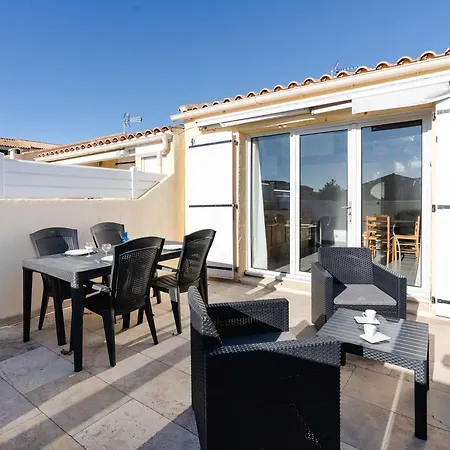 Villa Pavillon Climatisé Avec Mezzanine, Piscine Et Parking - Près De La Plage! - Fr-1-409-247