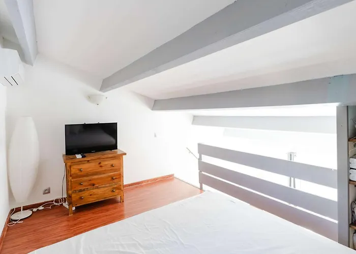 Villa Pavillon Climatisé Avec Mezzanine, Piscine Et Parking - Près De La Plage! - Fr-1-409-247 Fleury (Aude)